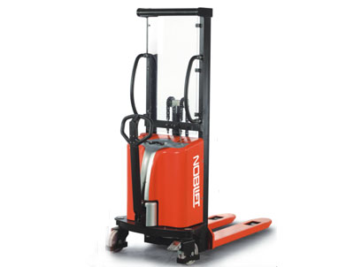 1.5 ton semi-electric stacker