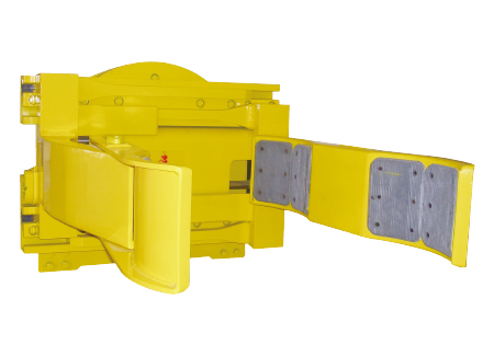 Hydraulic bucket clamp